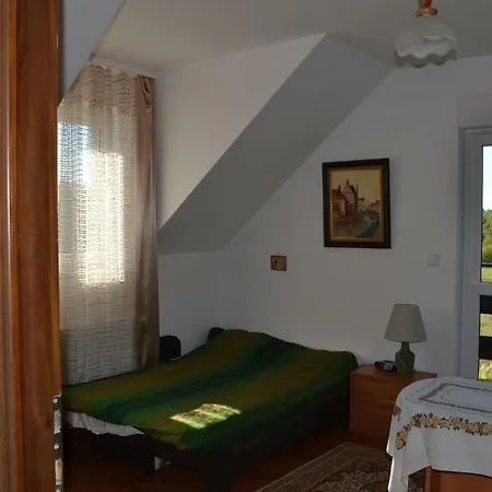 Gospodarstwo agroturystyczne Pokoje Nad Babką *